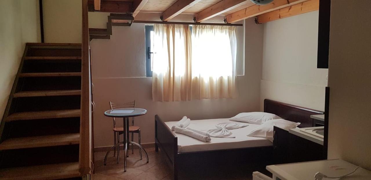 The First Hotel Saranda المظهر الخارجي الصورة